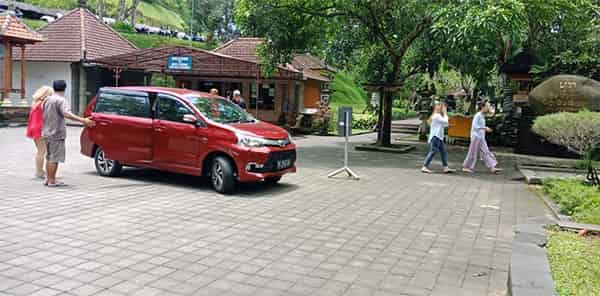 Auto car in Bali